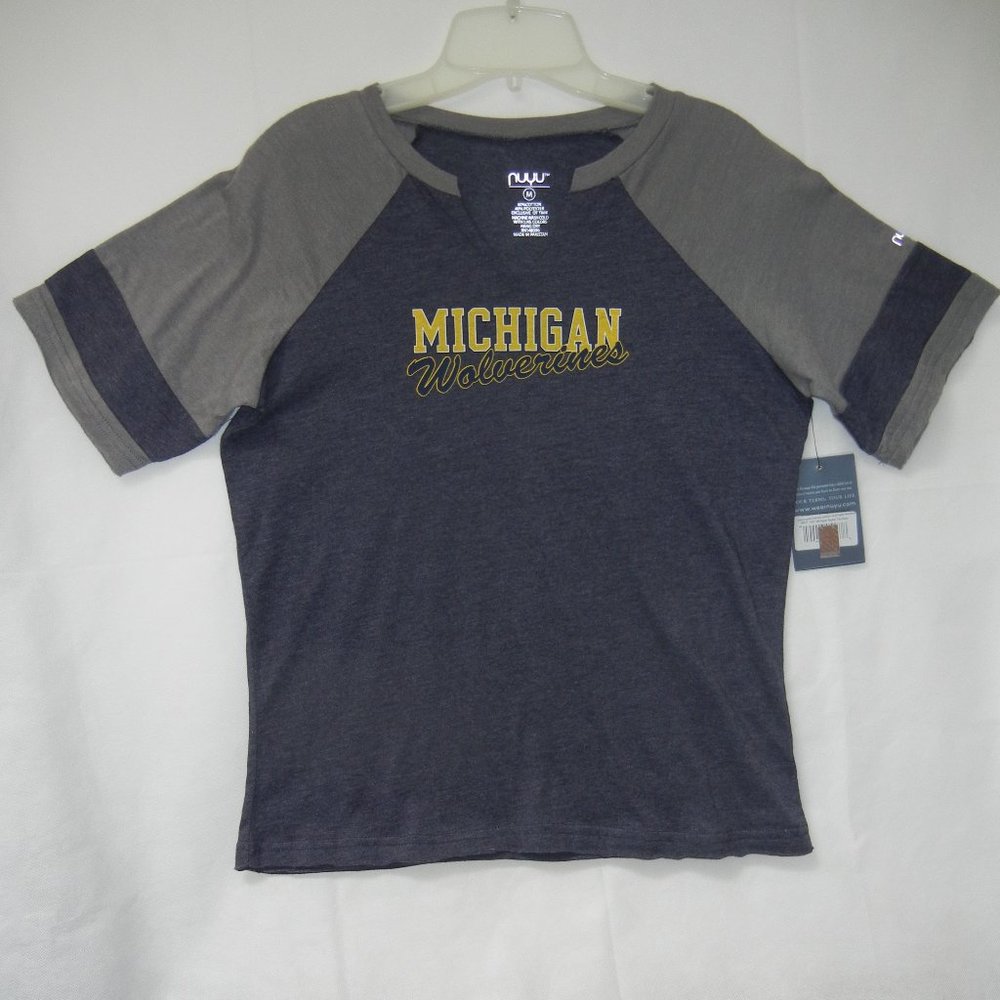 NEW! U of M Wmn Sz M Short Sleeve Wolverines V Neck University of Michigan NWT